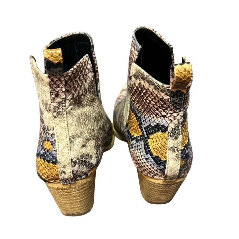 Arider Girl Faux Snakeskin Ankle Booties Size 7